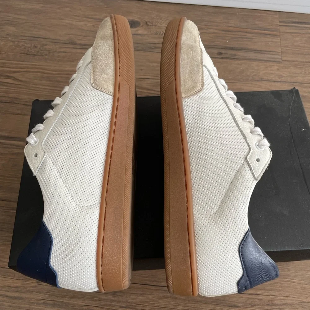 Saint Laurent classic saint